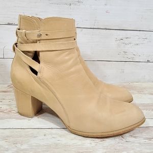 Coclico cut out ankle wrap boots